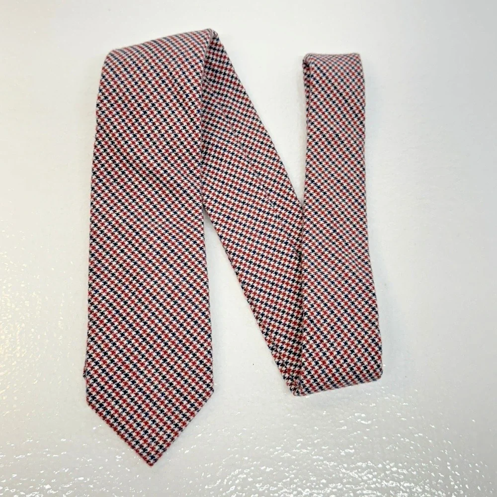 An Ivy check items from
